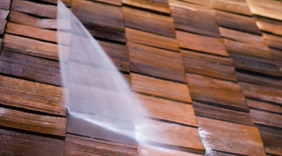 Professional gutter cleaning in Lizemores, WV